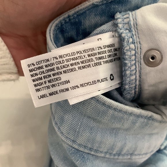 Universal Thread High Rise Midi Denim Shorts Size 12 - Picture 6 of 6